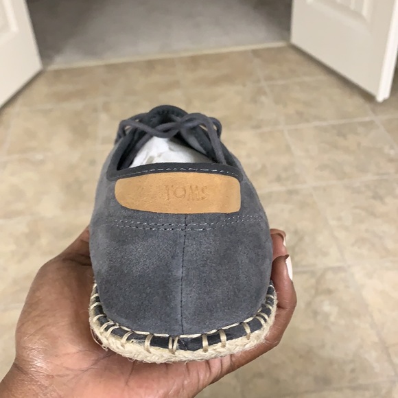 SOLD | TOMS shoes | 10% OFF LISTING - Picture 5 of 6